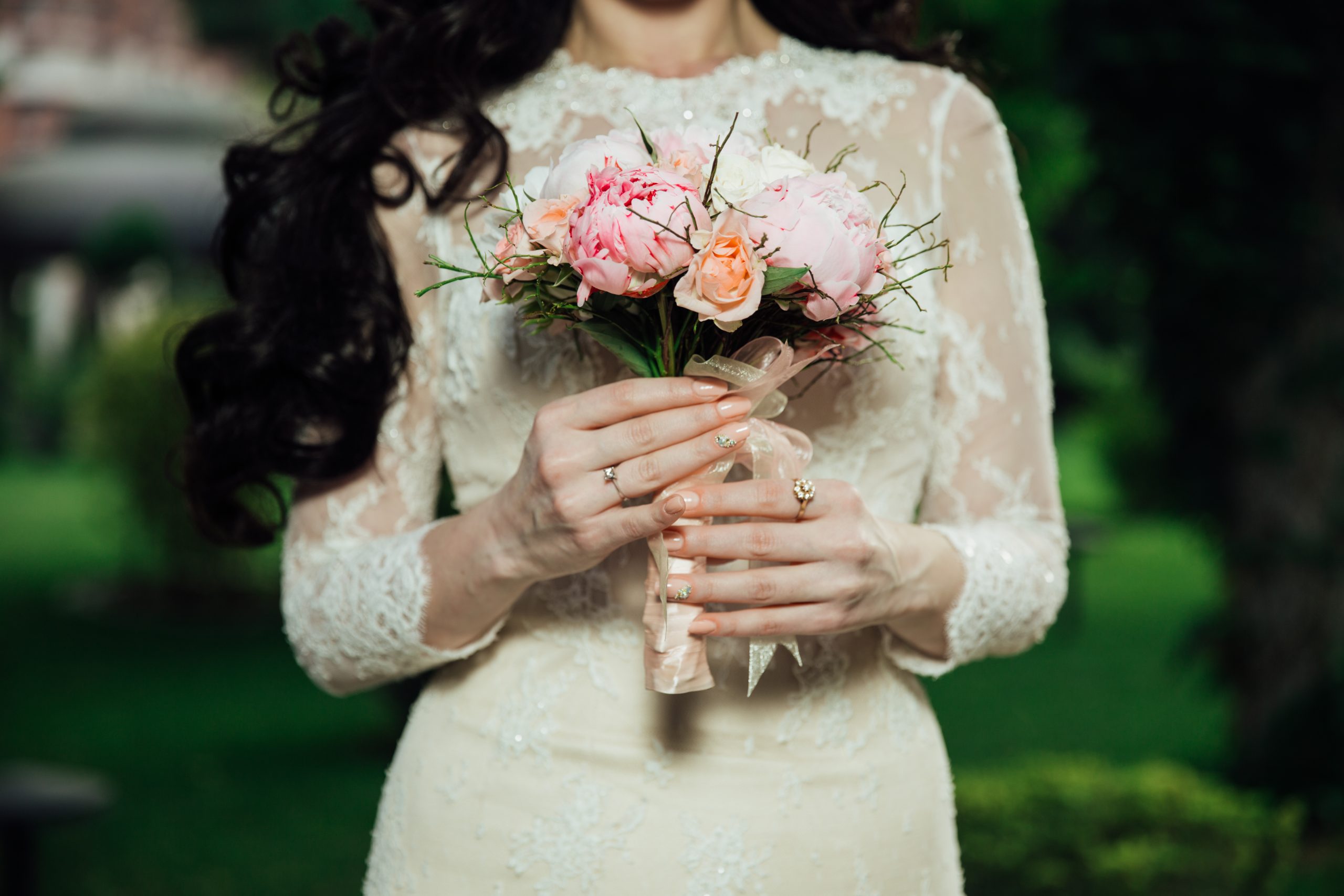 Soft pink wedding bouquet for handmade skincare gift inspiration